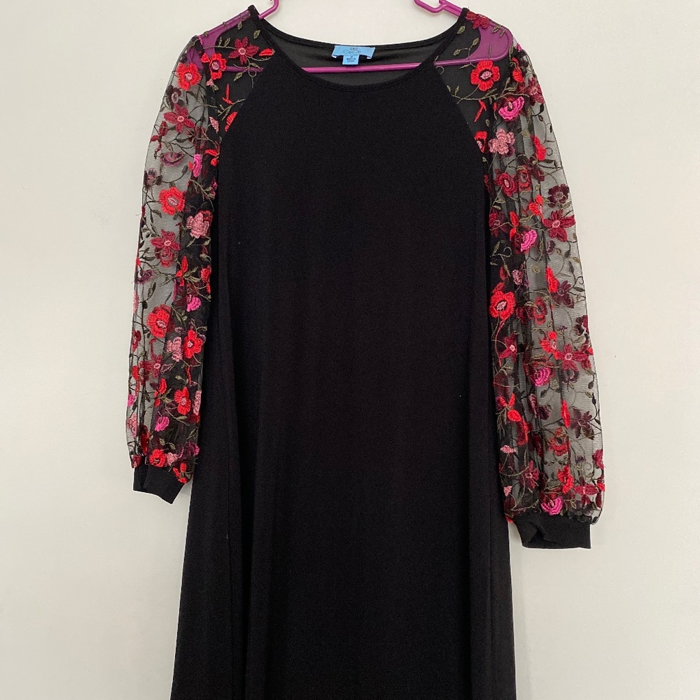 CeCe dress size M
